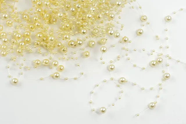 Load image into Gallery viewer, Heart Pearl Earrings
