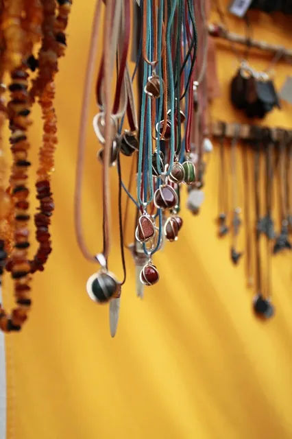 Load image into Gallery viewer, Israel Map Necklace

